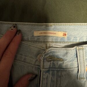 Low Pro Straight Light Blue Jeans